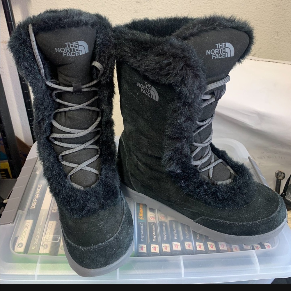 The North Face Women's Black Fur-Lined Winter Boots